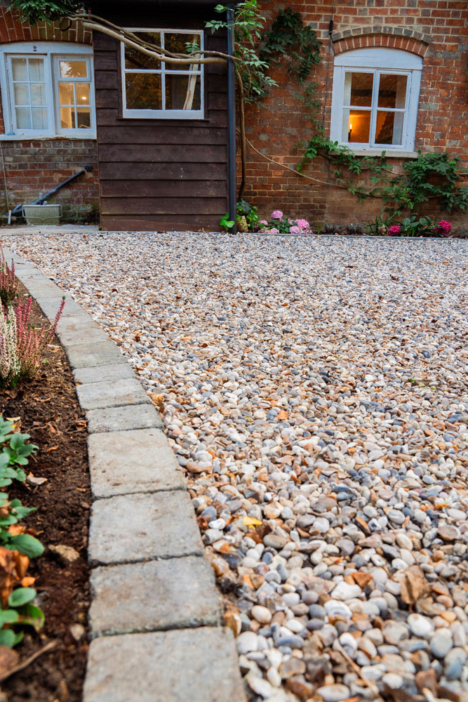 Resin bound systems are permeable, helping reduce standing water while creating a low-maintenance and weed-resistant finish.
